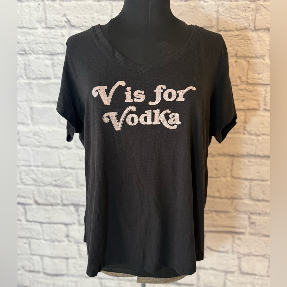 Torrid Graphic Tee “V is for Vodka” size 3